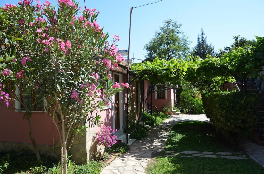 Lindos Pension داليان المظهر الخارجي الصورة